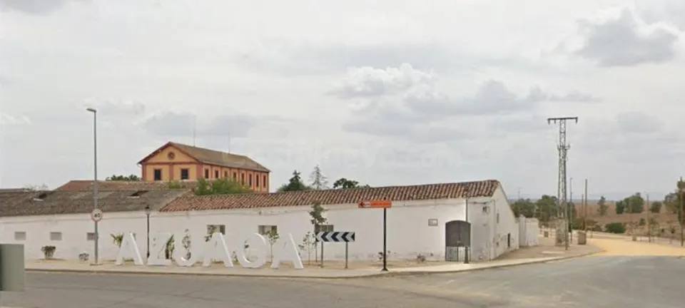 CASA EN AZUAGA