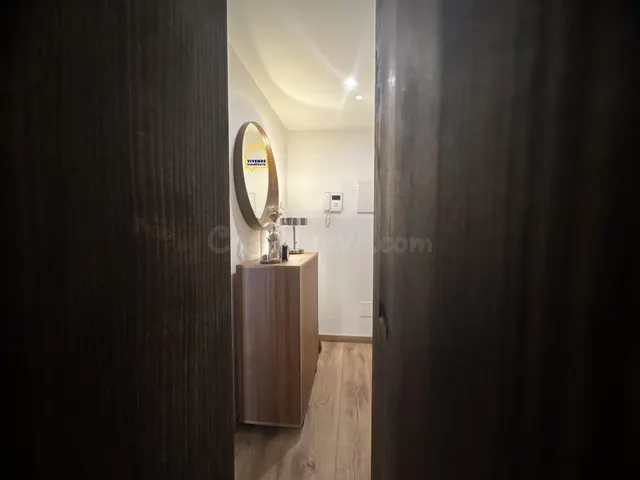 Piso de lujo, de dos dormitorios y un vestidor, en el centro - foto 4