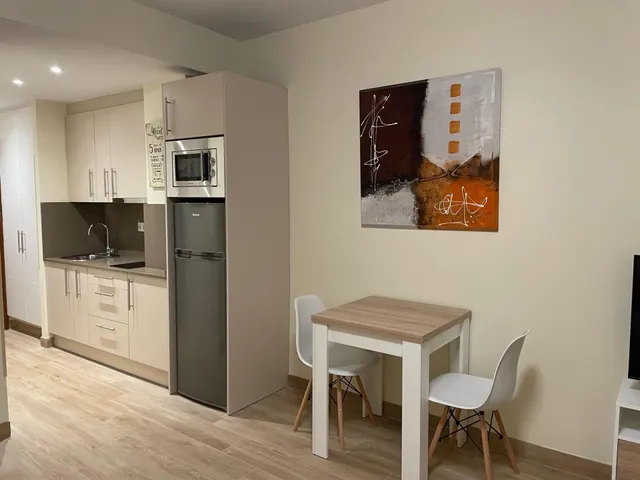 Estudio 50m² en venta - El Bajondillo — 30