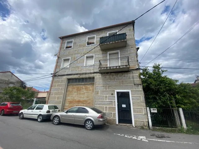 ¡Oportunidad unica en El Peliquin! Edificio para reformar co - foto 2