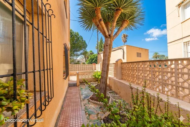 Amplio Chalet independiente en Santiago de la Ribera por €285,000 — 27