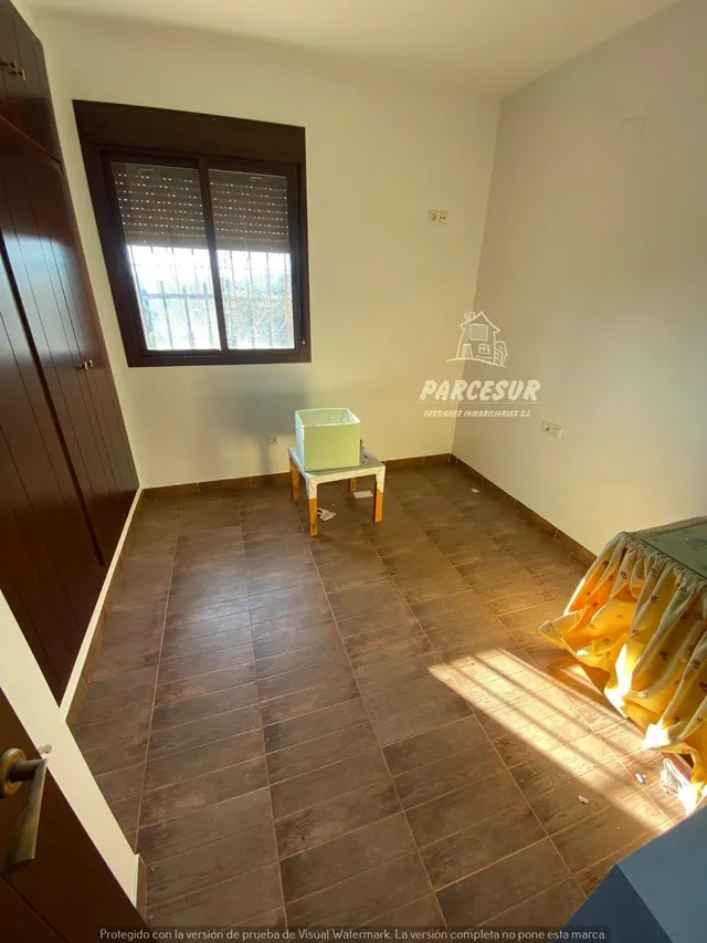 POSADAS- Parcela de terreno de 3.000m con casa en 2 plantas. — 15