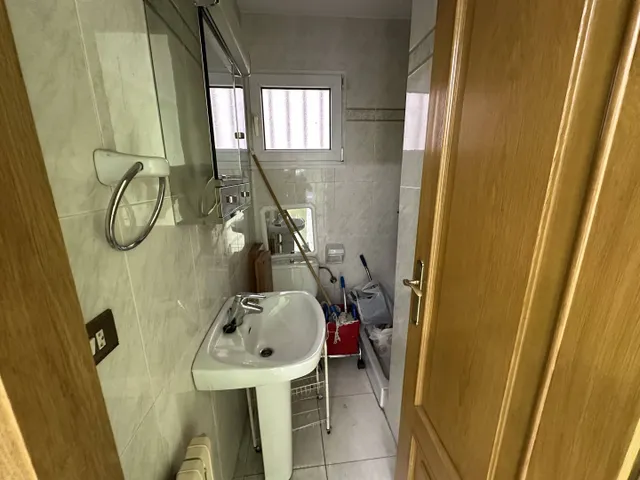 Primera Planta en Venta en Calle de la Reina — 34