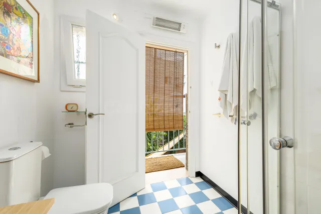 Casa unifamiliar en venta  con piscina privada, 5 dormitorios y amplio patio en Málaga — 33