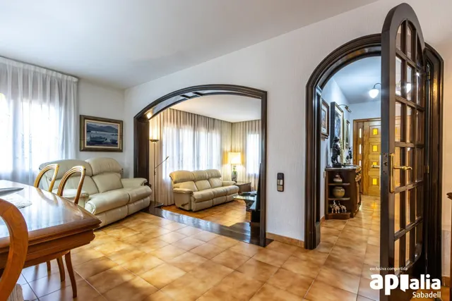 CASA A 4 VENTS A L'AIRESOL D — 11