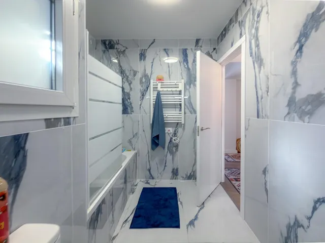 Maravilloso ático con increíble diseño, completamente exterior + terrazas con vistas panorámicas (280 mts del mar) — 20