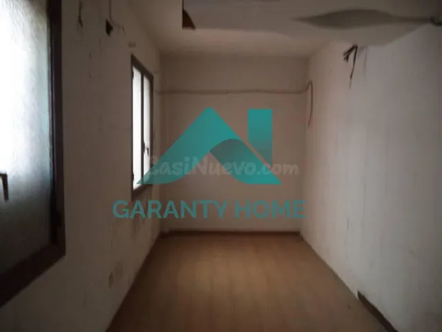 Se alquila local comercial en zona colón, Cáceres ✨ — 4