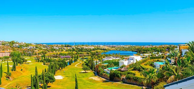 Chalet 6 habitaciones 900m² en venta - Costa del Sol - foto 3