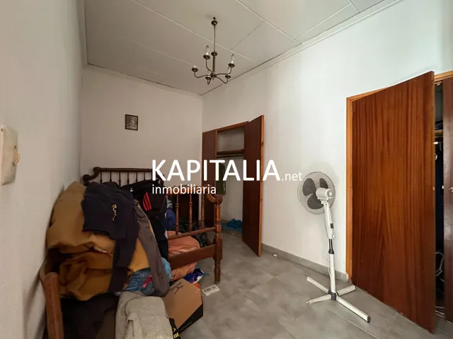Casa en EXCLUSIVA en VENTA en el centro de Rotglà i Corberà con patio interior y 5 habitaciones — 22
