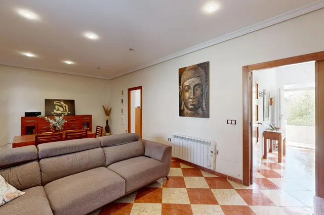Luminosa Planta Baja con Gran Patio y Terraza en el Barrio de la Concepción — 15
