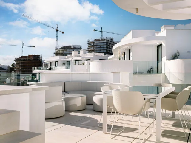 Ático 3 habitaciones 123m² en venta - Puerto Deportivo — 35
