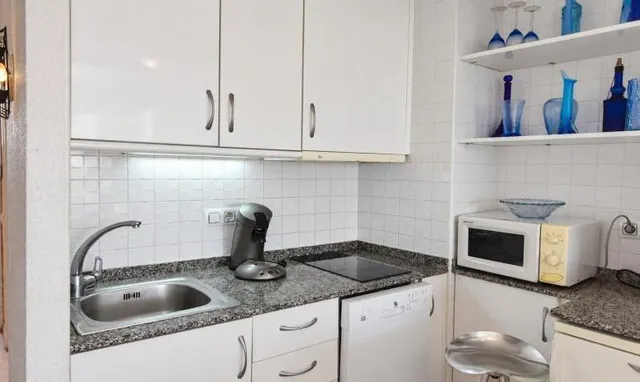 Bonito apartamento en Roses con piscinas comunitarias y vistas abiertas — 17