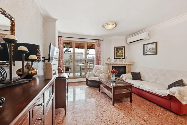 Ático de 141 m2 con espectacular terraza, garaje y trastero 