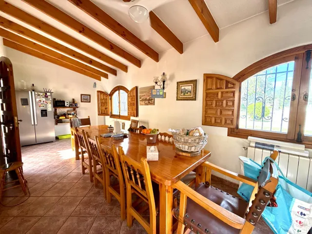 FINCA EXCLUSIVA CON GRAN POTENCIAL EN ELDA — 11