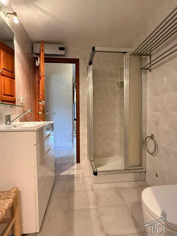 Gran oportunidad - Chalet unifamiliar  en Calonge — 28