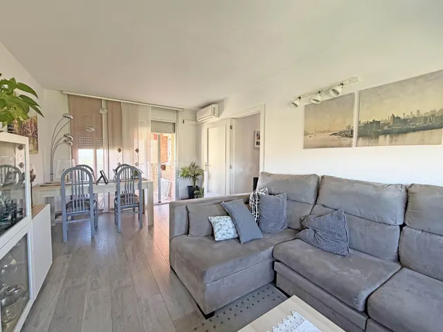 Fantástico Piso en Venta Junto al Parc de Can Gambús — 3