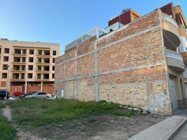 Solar urbano en la Ràpita (Tarragona )