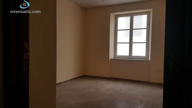 IDEAL INVERSORES. 320 METROS A REFORMAR. PARA OFICINAS O PISOS. — 14