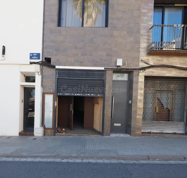 SE VENDE LOCAL COMERCIAL EN TERRASSA, ZONA CENTRO