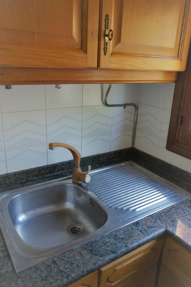 Piso en pleno centro de Requena, listo para entrar a vivir — 17