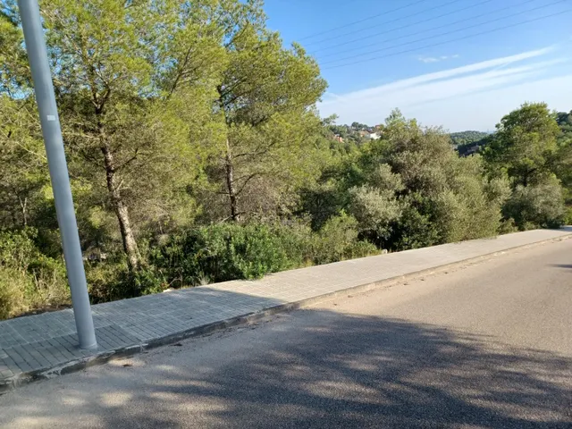 Terreno urbano edificable en venta de 1287 m2 en CASTELLET I LA GORNAL — 2