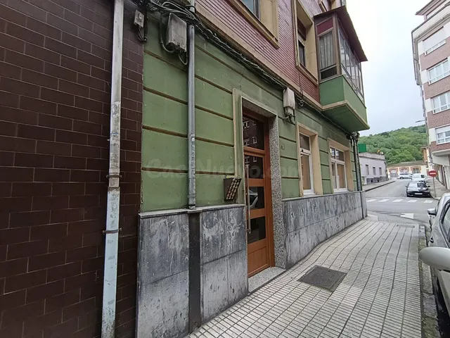 Amplio piso con terraza y enormes posibilidades en Sama de L - foto 5