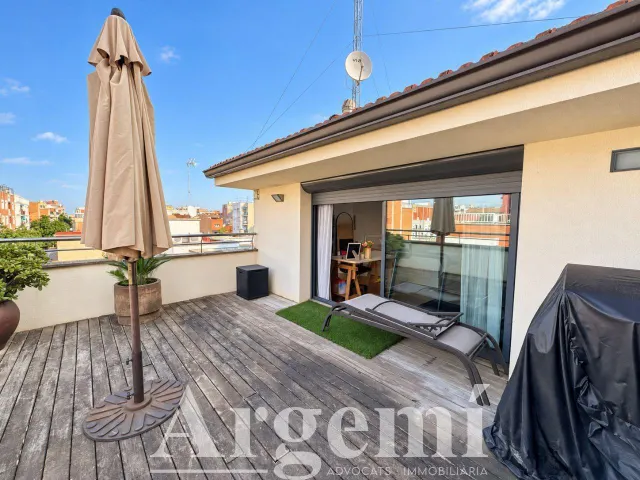 Casa adosada en venta en Montcada i Reixac — 23