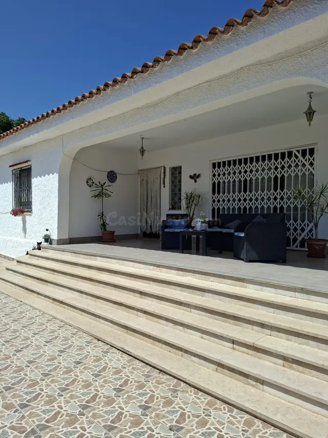 Amplia Propiedad con Jardín y Piscina a Pasos de la Playa Vi - foto 5