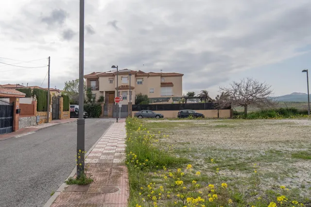 Parcela urbana de 985 m2 en Cúllar Vega (El Ventorrillo) — 7