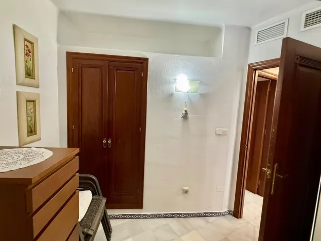Apartamento con piscina comunitaria, Alicante, Torrevieja. 2 habitaciones, 66 m2, 200 metros del mar — 18