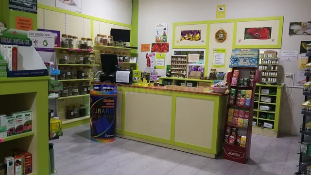 SE VENDE LOCAL COMERCIAL PARA INVERSORES, CON ACTIVIDAD MONT - foto 5