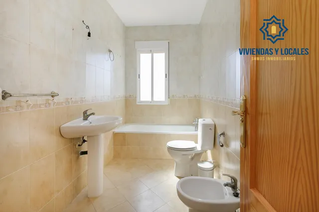 ¡Casa pareada con patio privado en Cijuela! Granada — 14