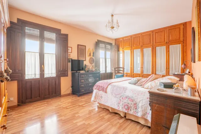 PRECIOSO CARMEN A LA VENTA — 23