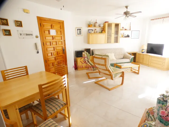 SE VENDE PISO EN RESIDENCIAL CON PISCINA COMUNITARIA Y GARAJ - foto 3