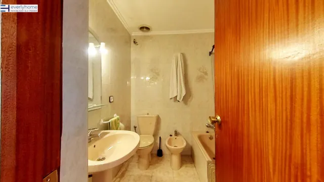 Casa 4 habitaciones 222m² en venta - El Grau — 25