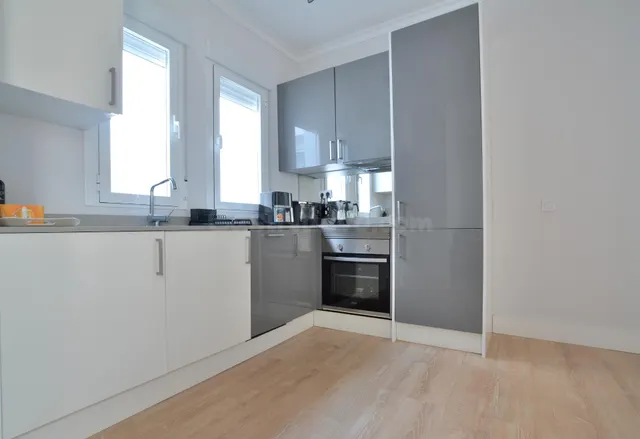 SE VENDE ATRACTIVO APARTAMENTO DE 33M2 EN CUATRO CAMINOS - foto 2