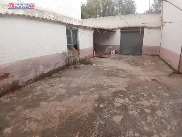 CASA EN ESQUINA EN ZONA PROXIMA A MERCADONA Y ZONA CENTRO — 20