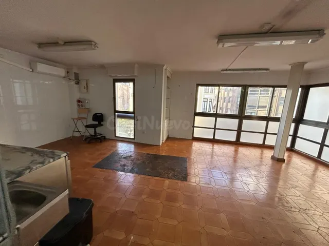 OPORTUNIDAD... SE VENDE EDIFICIO.. MENOS UNA VIVIENDA ....UB - foto 3