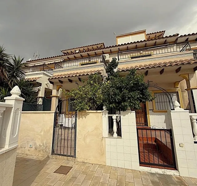Impecable Adosado en Rocío del Mar, Orihuela Costa - €220.000 — 26