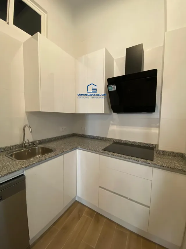 Moderno Piso Reformado en el centro de Cádiz — 20