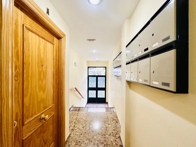 Oportunidad Única: Apartamento Moderno en Las Gabias — 23