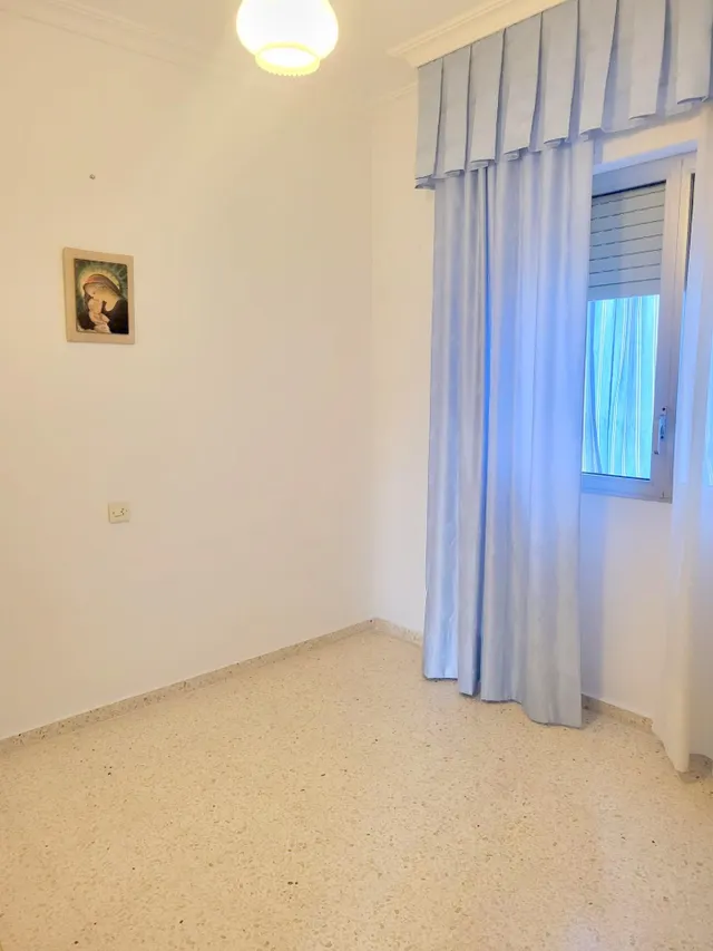 Se vende bonita casa en Mairena del aljarafe, zona Simón verde. — 24