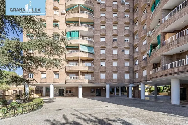 PISO CON GARAJE EN AV. PULIANAS — 30