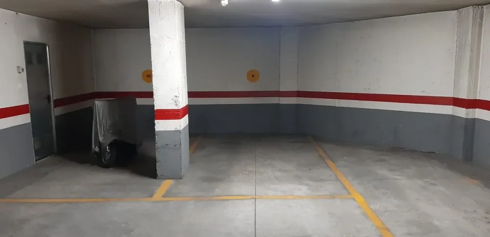 OCASÓN!! SE VENDE PLAZA DE GARAJE EN UNA ZONA EN AUGE EN ALBACETE