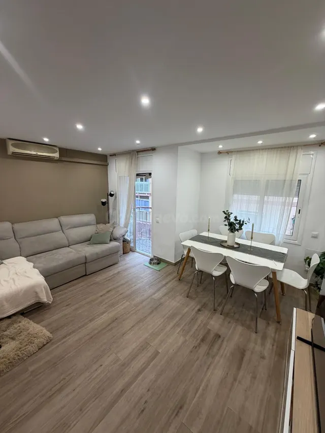 BONITO PISO EN VENTA PARA ENTRAR A VIVIR EN SANT JOAN DESPI - foto 5