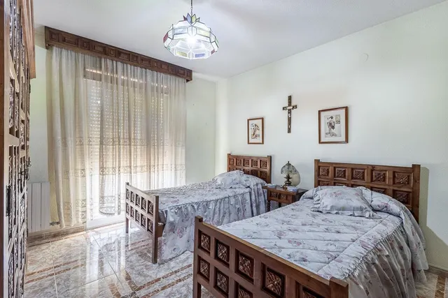 Casa en Ogijares con piscina comunitaria. — 15
