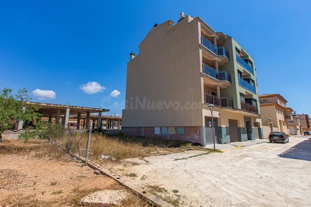 LOCAL COMERCIAL CENTRO DE LORA - foto 2