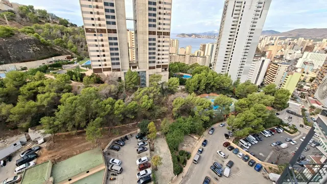 Dos pisos en uno ( oportunidad de inversion en Benidorm ) — 4