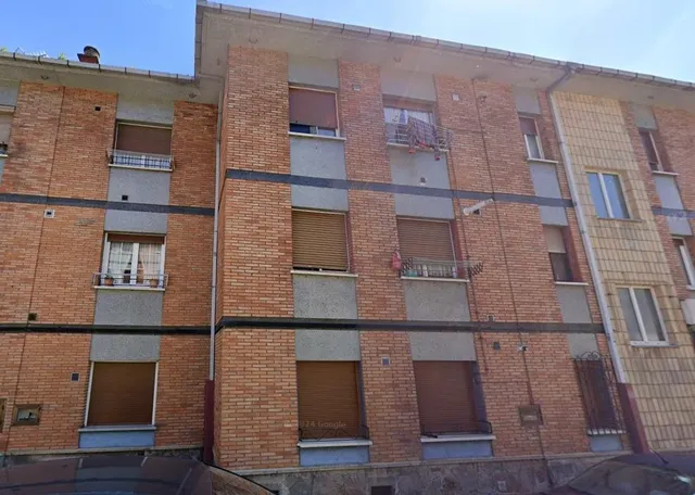 Venta de Piso en barrio Viviendas Proteg Tuilla Nº 11 Langreo (Asturias) — 5