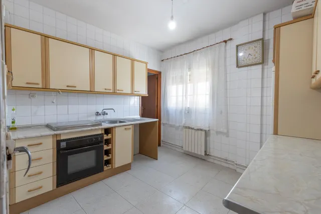Edificio con gran potencial de inversión en La Zubia — 30